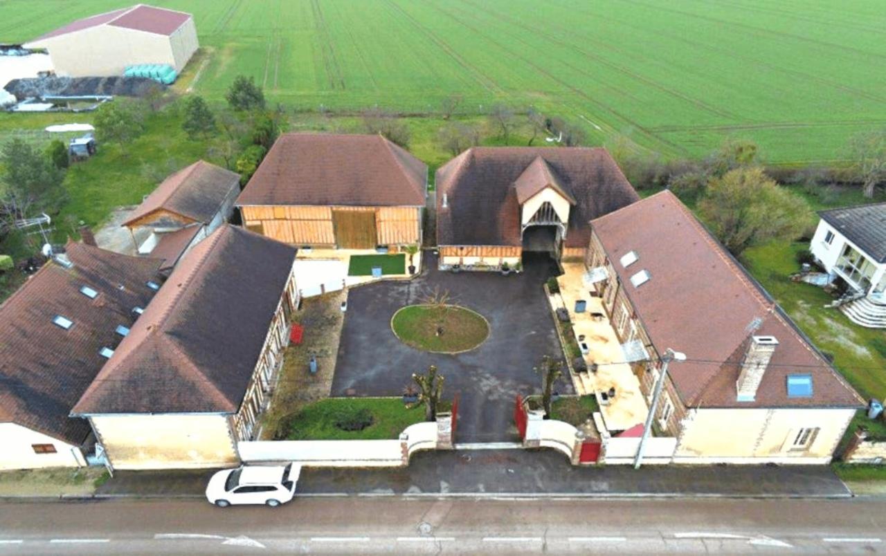 Appartement Prive Le Chardonnay, Jardin, Parking Buchères Eksteriør billede